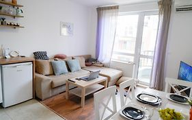 Central Cosy, Fully Renovated 2Bd Near The Cathedral