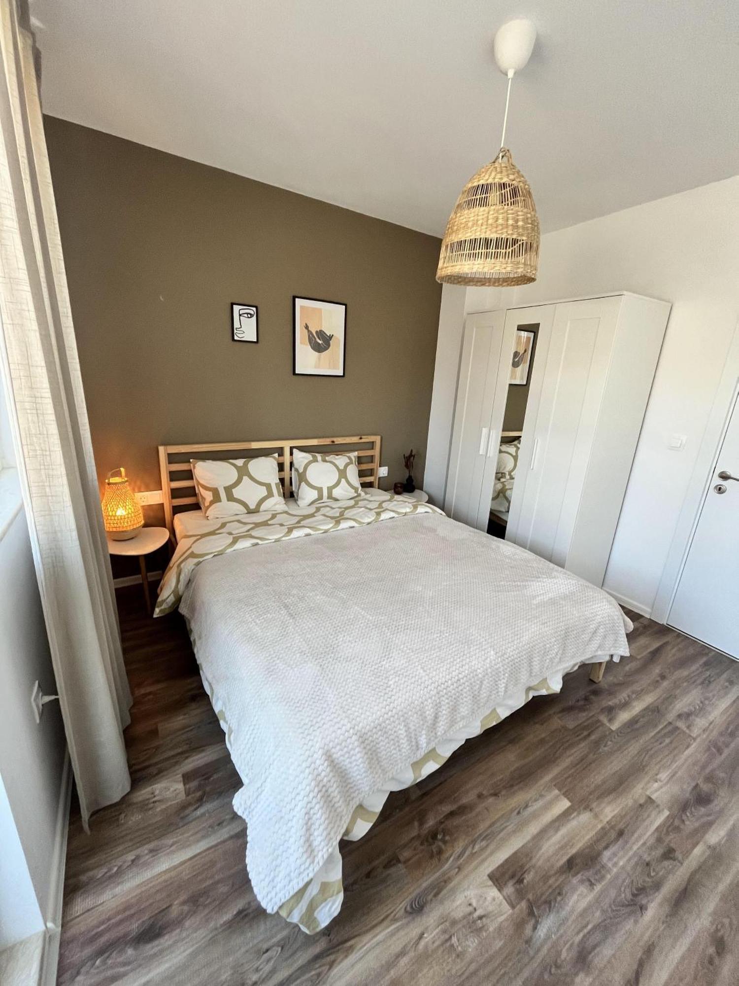 Central Cosy, Fully Renovated 2Bd Near The Cathedral Варна Екстериор снимка
